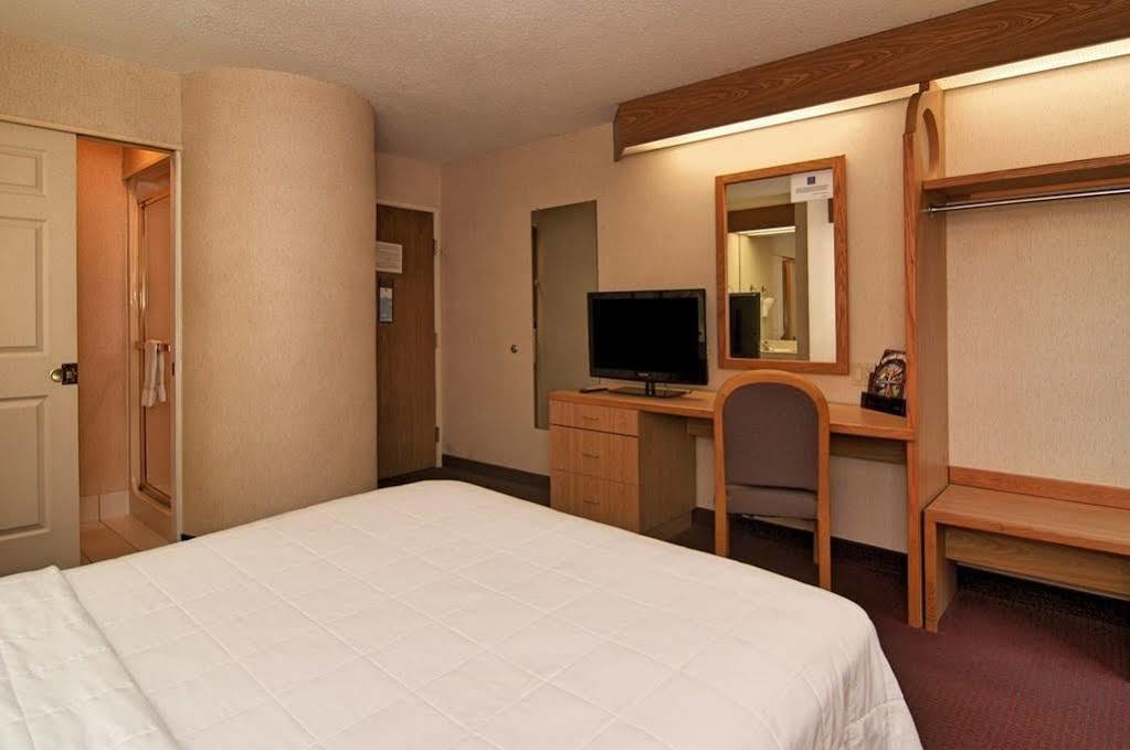 Motel 6-Harvey, Il Exteriör bild